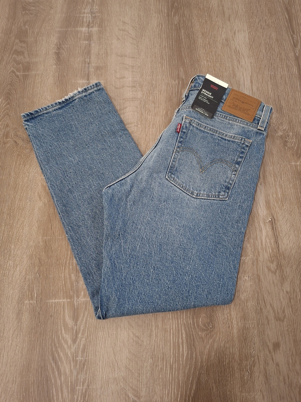 Levi's Premium Wedgie Straight Jeans Women's 28x28 Light Blue NWT *741*